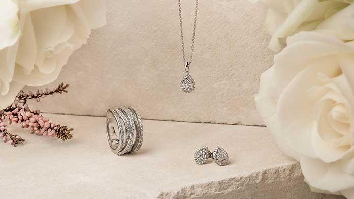 Diamantini Jewellery Ideal for gifting, this edit includes the most beautiful diamond pendant necklaces, stud earrings and engagement rings from Diamantini.