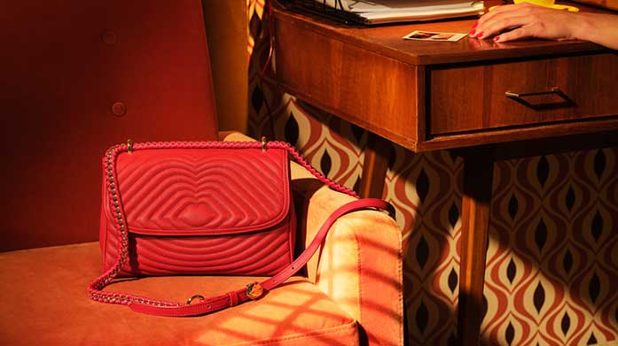 Lulu Guinness Final Clearance Browse the most glamorous handbags, purses and keychains from British accessory designer, Lulu Guinness. Shop now before they're gone!