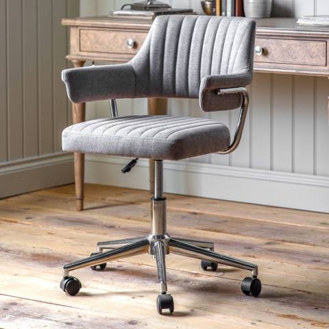 Gallery Living Mcintyre Swivel Chair Grey