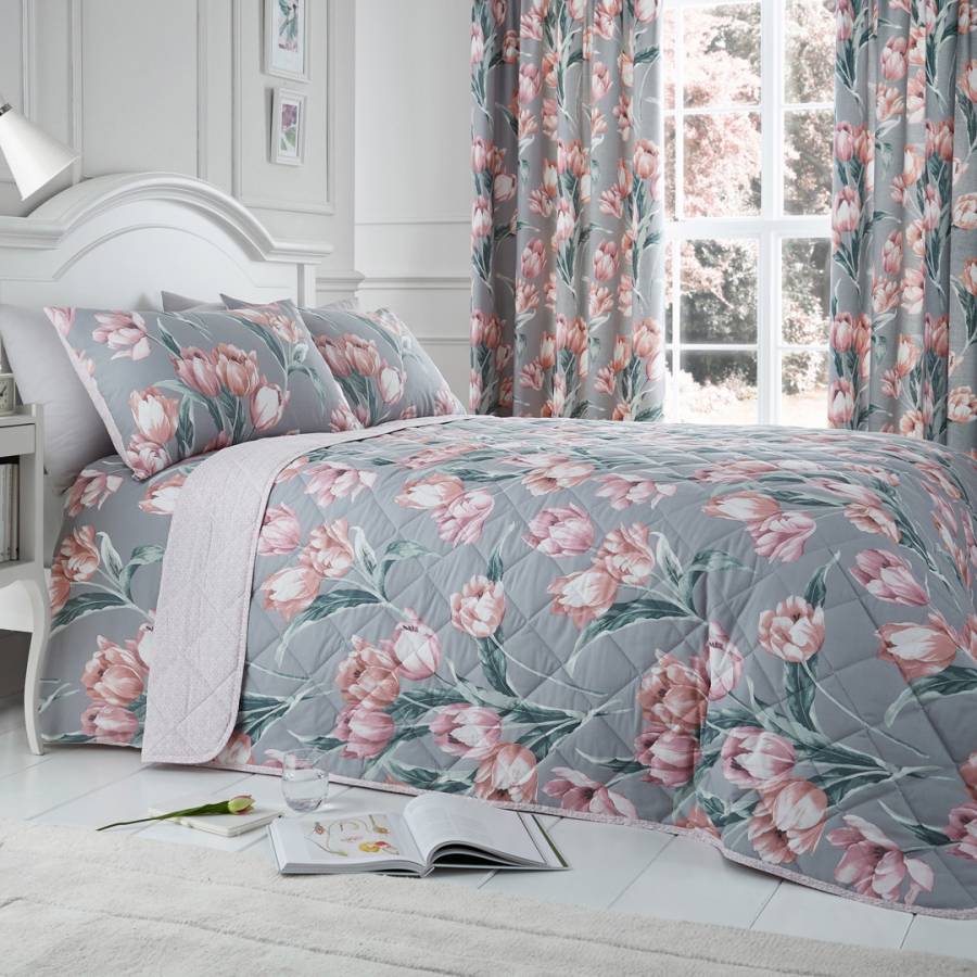 Tulip Bedspread, Blush - Brandalley