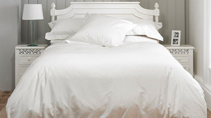 Pure Indulgence: 800TC Bed Linen Explore our latest Pure Indulgence edit, filled with pillowcases, bed sheets and duvet sets from our friends at The Lyndon Company.