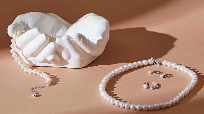 Summer Pearl Shop Enhance your jewellery collection with our elegant edit of freshwater pearls. Perfect for every occasion, style and aesthetic. 