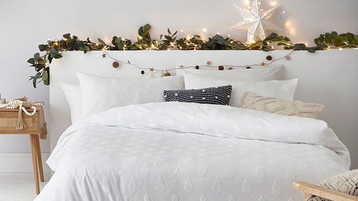 Christmas Bedding It's never too early to get into the Christmas spirit – bring a touch of festive magic to your bedroom with our premium Christmas bedding collection.