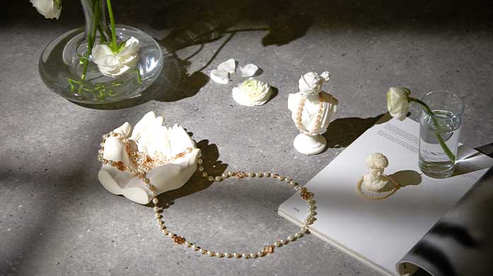 Luxe Pearls By Mia Bellucci