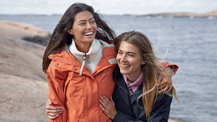Didriksons Womenswear Shop Didriksons womenswear, the new spring collection is full of colourful hues to brighten the rainiest days. Discover durable jackets, mid-layers and coats. Find your favourite here! Spring Jackets from £42.