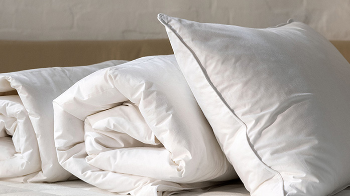 Surrey Down & Die Zudecke: European Luxury Choose Die Zudecke and Surrey Down to dress your bed in luxury. Shop goose & duck feather bedding with up to 65% off.