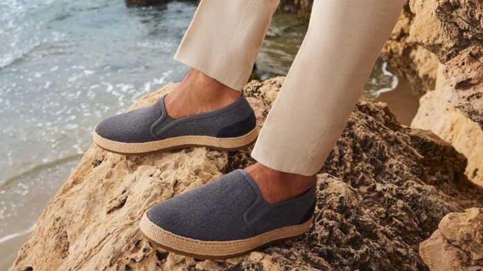 Geox Essentials: Men's Collection The Geox footwear collection boasts breathable and comfortable men’s trainers, boots and shoes, ideal for everyday wear. 