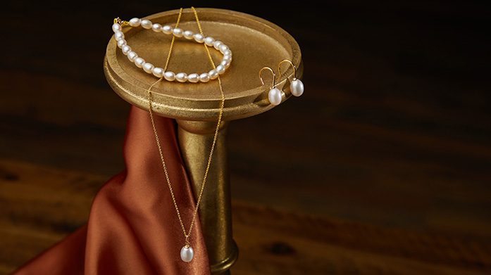 The Pearl Edit From £19 Pearls are precious and perfect for adding to your jewellery collection. Browse our luxurious pearl selection including earrings, necklaces, bracelets and beyond.