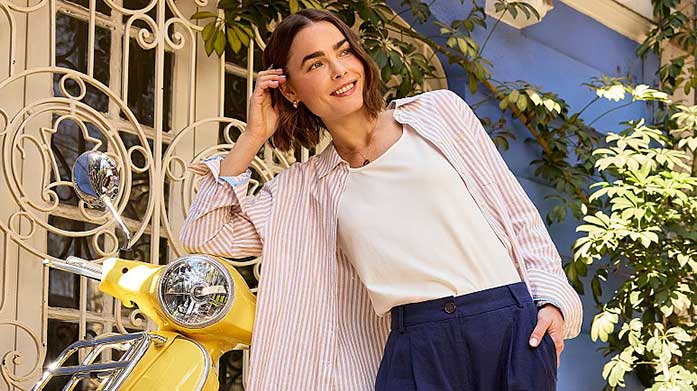 Crew Clothing Clearance For Her Shop for the perfect blouse, polo or cotton shirt in our women's Crew Clothing sale. Find comfortable fabrics, floral patterns and shades perfect for summer.