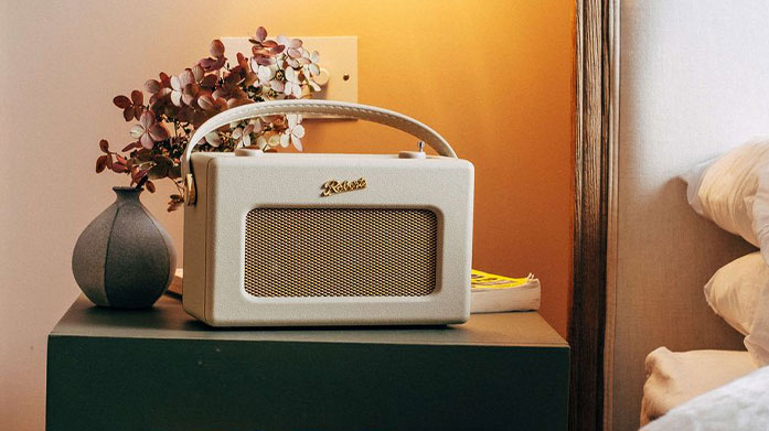 Roberts Radio: iStream It On  With over 90 years of craftsmanship, Roberts Radio bring life into your home with vibrant designs and audio expertise. Shop the iStream 3, filled with plenty of connectivity & handy user options.